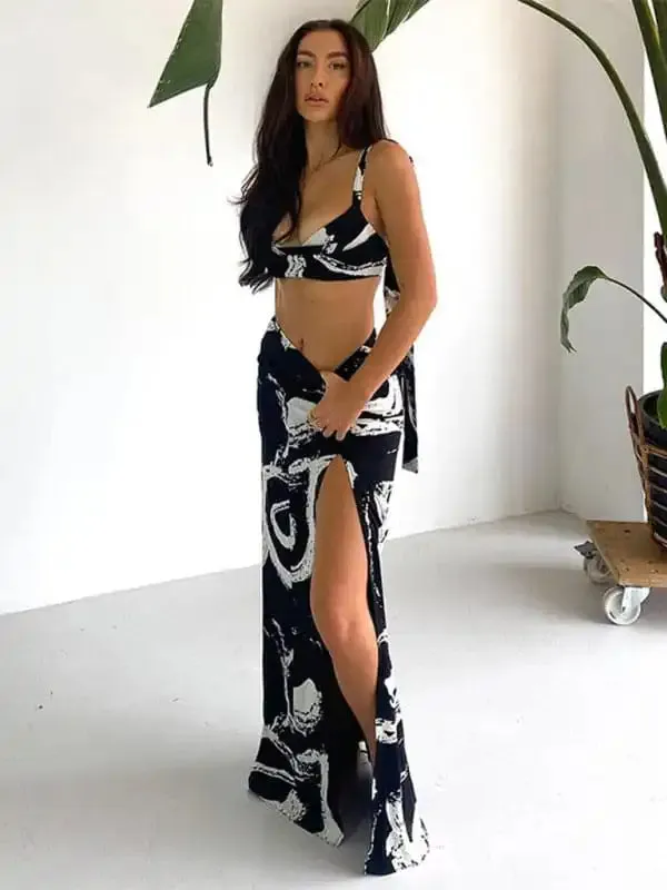 Women’s graffiti print sling wrap bust skirt two-piece set